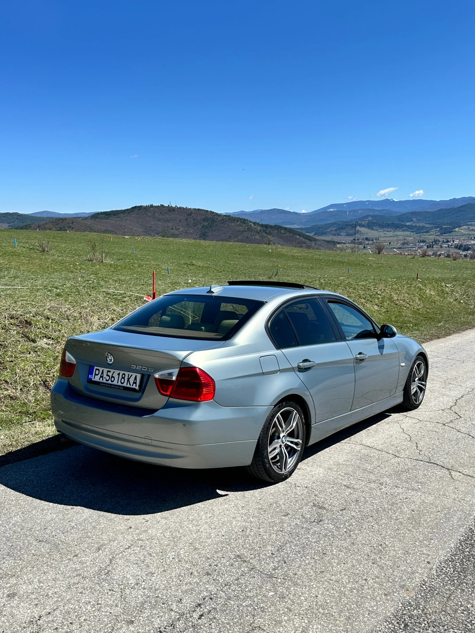 BMW 320  - изображение 4