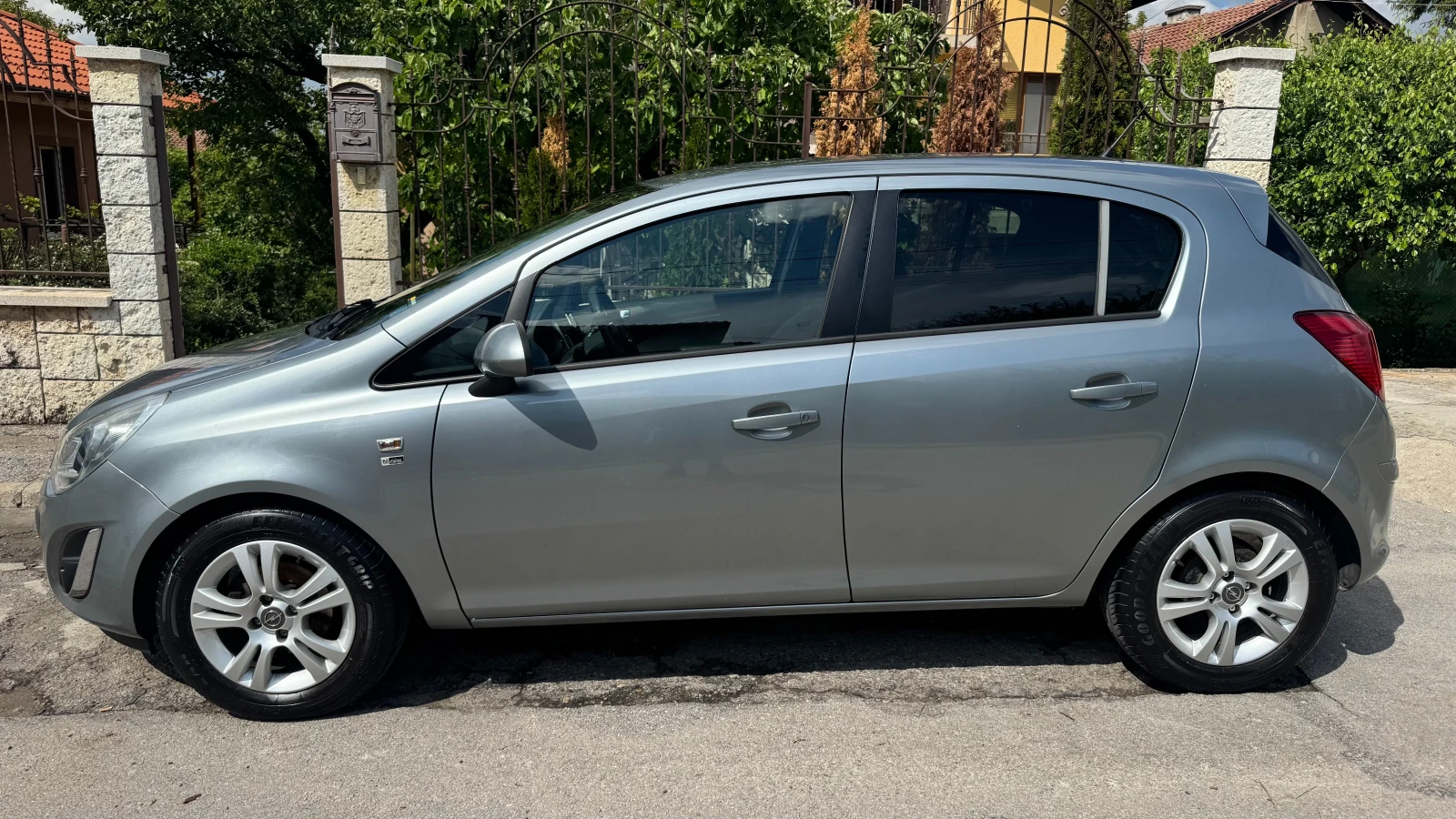 Opel Corsa 1.4 90кс. ГАЗ - изображение 3