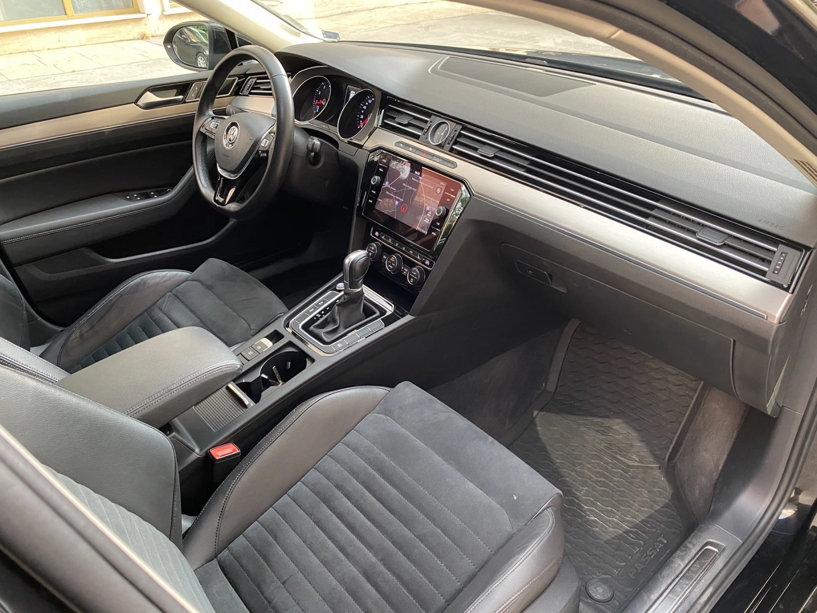 VW Passat 1.8 TSI / Highline / Led /ACC/ | Mobile.bg   11