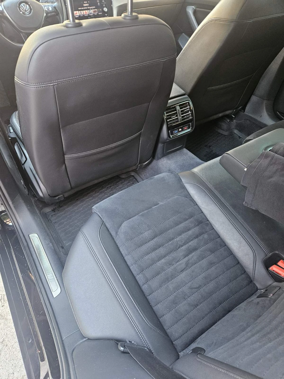 VW Passat 1.8 TSI Highline Led /ACC/БГ  - изображение 9