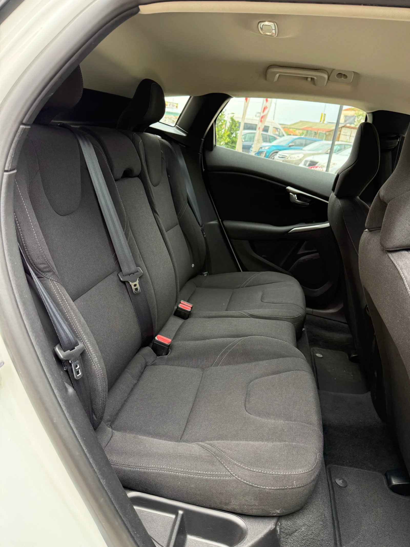Volvo V40 Cross Country Уникат - изображение 9