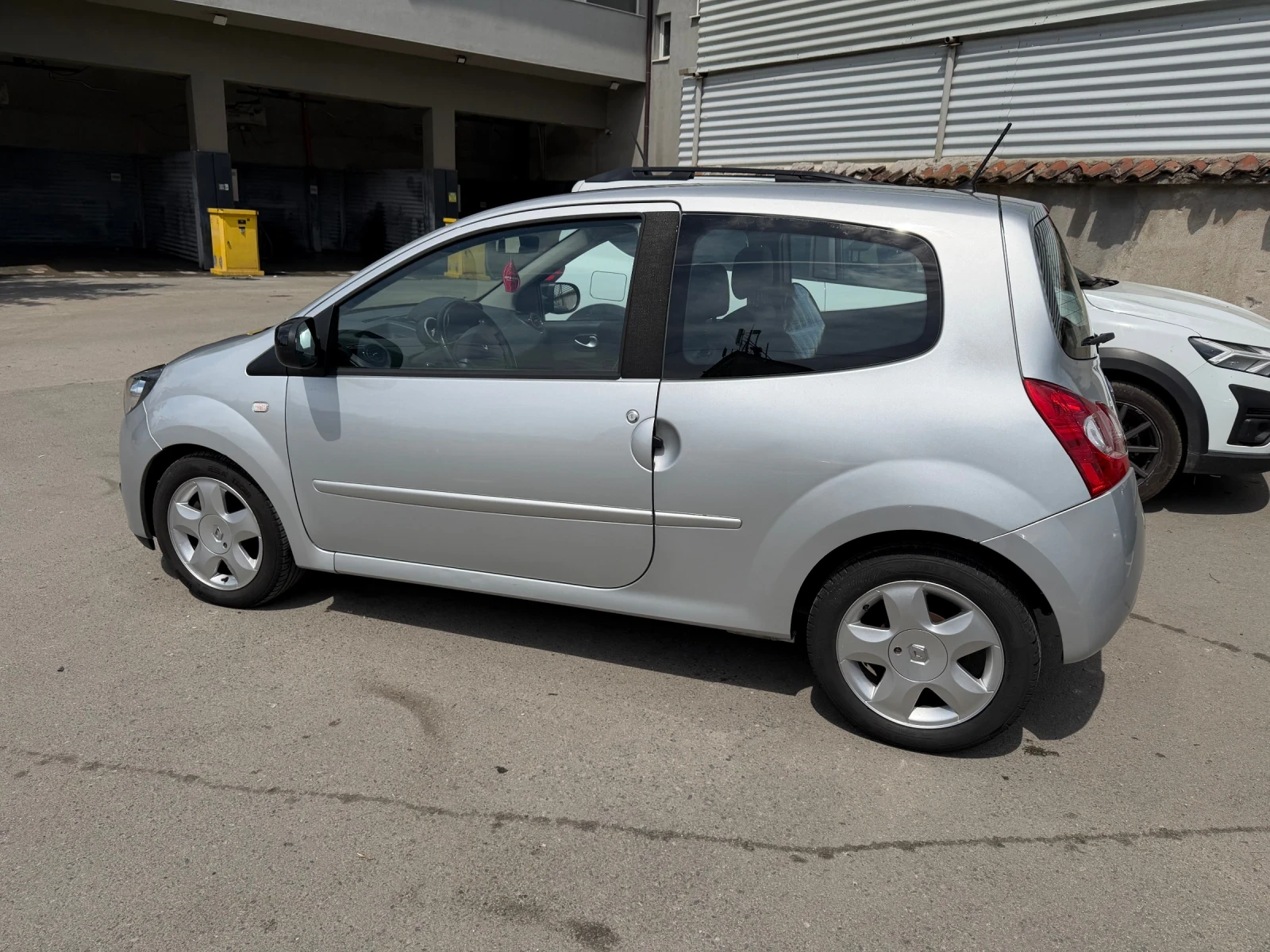 Renault Twingo 1.2, снимка 3 - Автомобили и джипове - 51937514