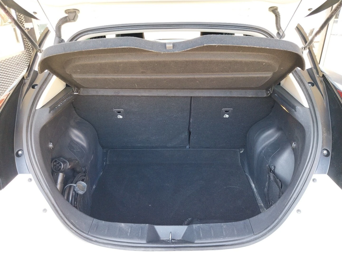 Nissan Leaf   - изображение 5