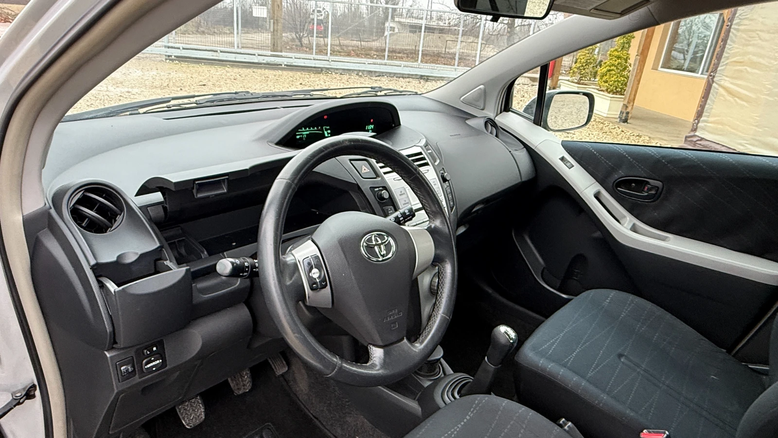 Toyota Yaris 1.0/69��/EURO 4/��� ���� �� ������ | Mobile.bg � ����������� 11