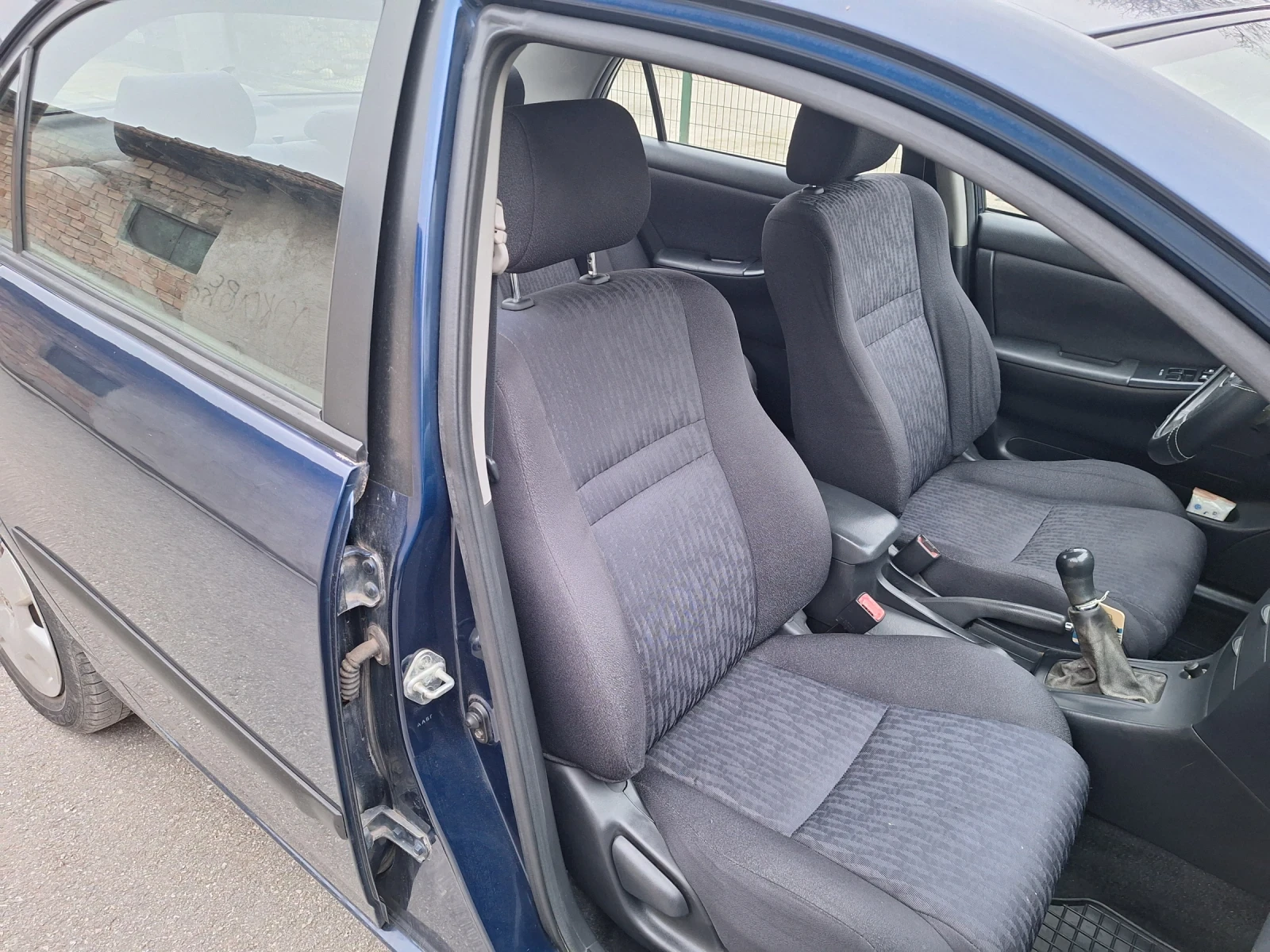 Toyota Corolla | Mobile.bg � ����������� 12