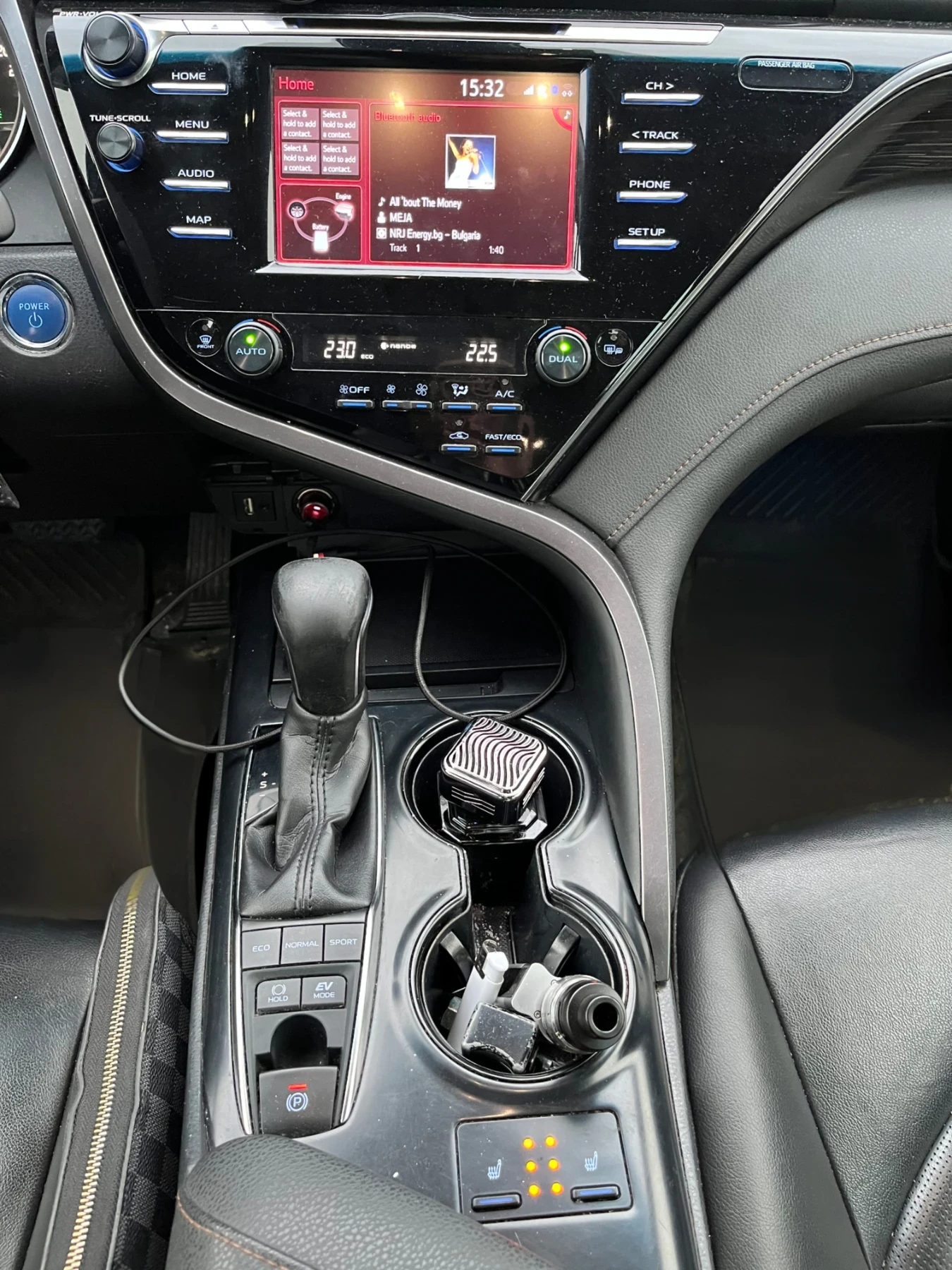 Toyota Camry Нов Внос Германия/камера/реални километри - изображение 10