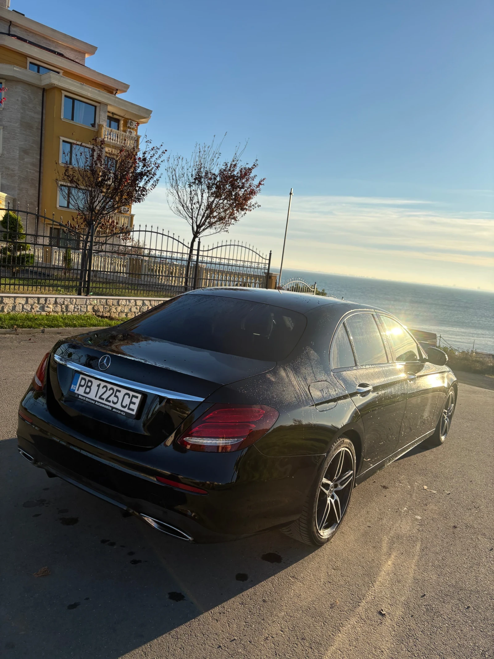 Mercedes-Benz E 220  - изображение 6