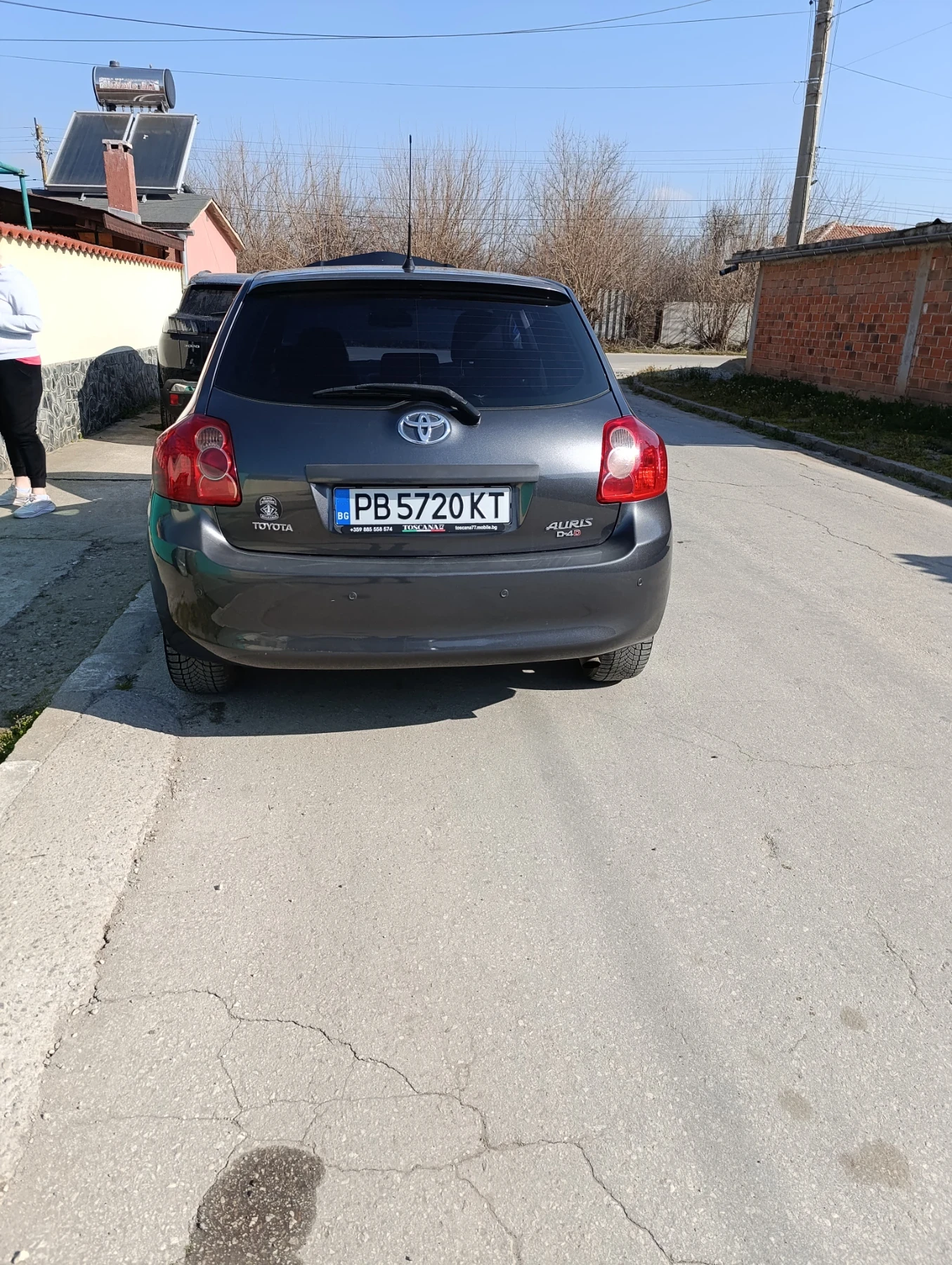 Toyota Auris, снимка 4 - Автомобили и джипове - 53991869