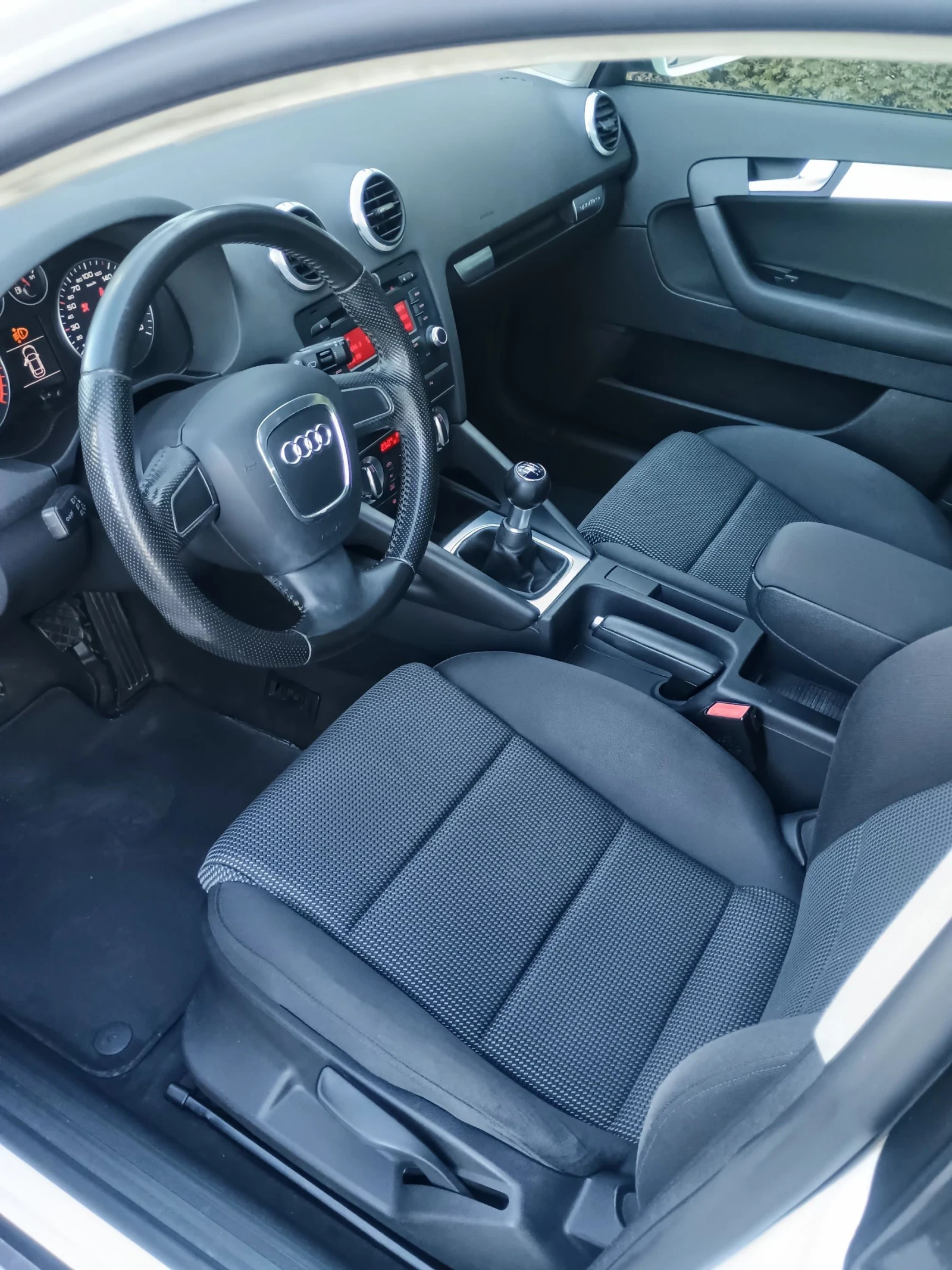 Audi A3 * S LINE * 2.0TDI  170ps  4X4 * ПАНОРАМА * XENON *, снимка 8 - Автомобили и джипове - 54001208