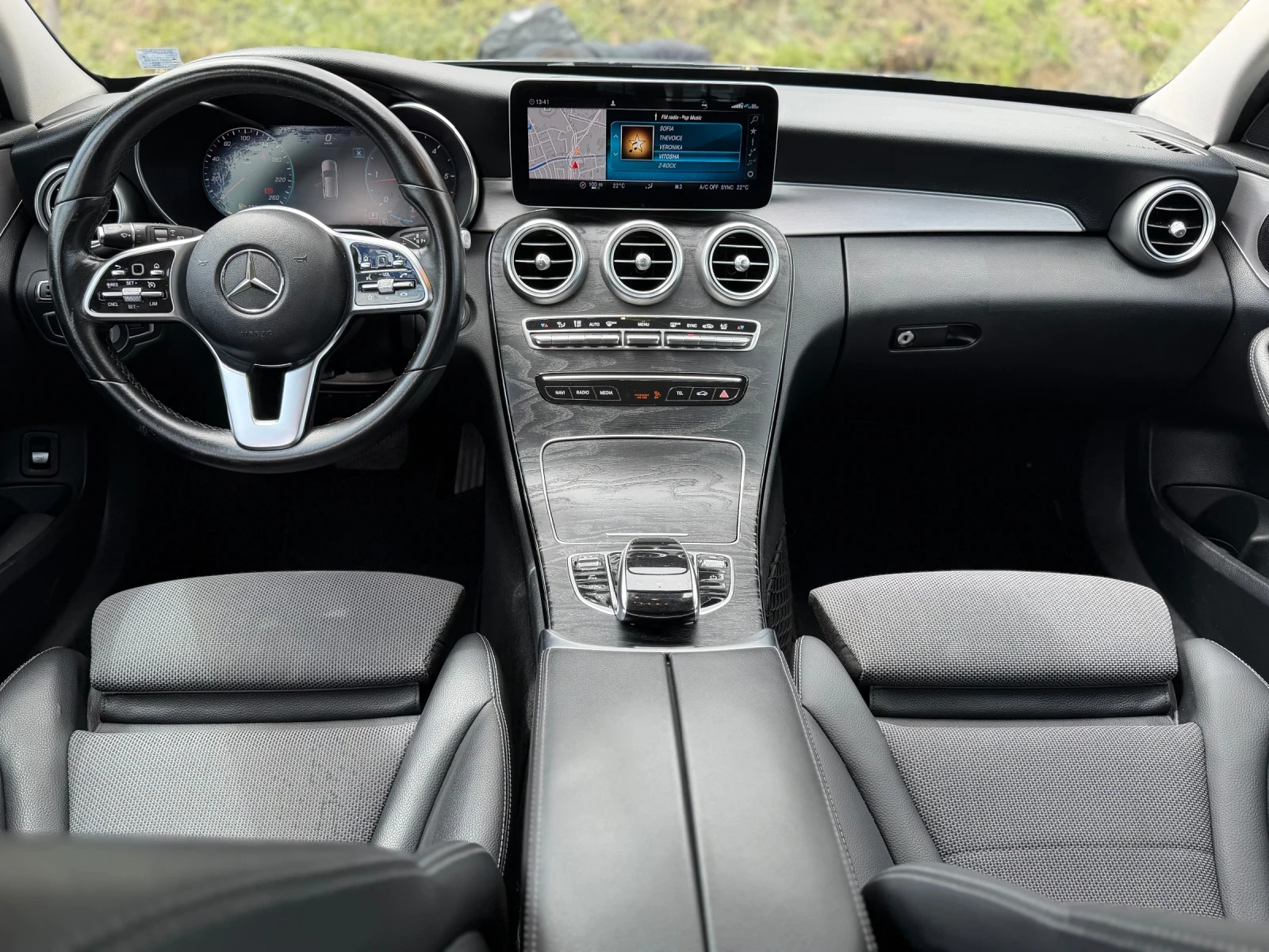 Mercedes-Benz C 220, снимка 9 - Автомобили и джипове - 54542971