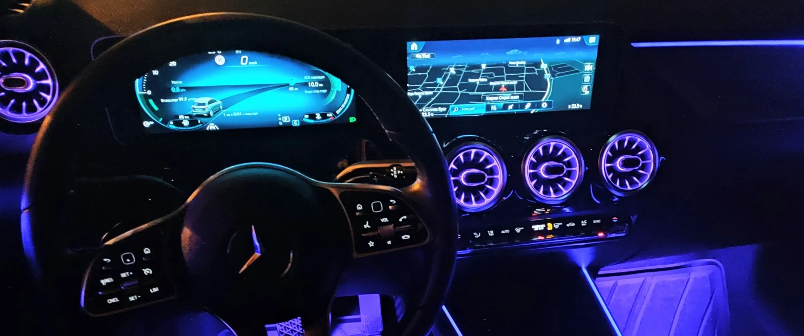 Mercedes-Benz B 200 AMG Line\Wide Digital\Full Option, снимка 3 - Автомобили и джипове - 54895553