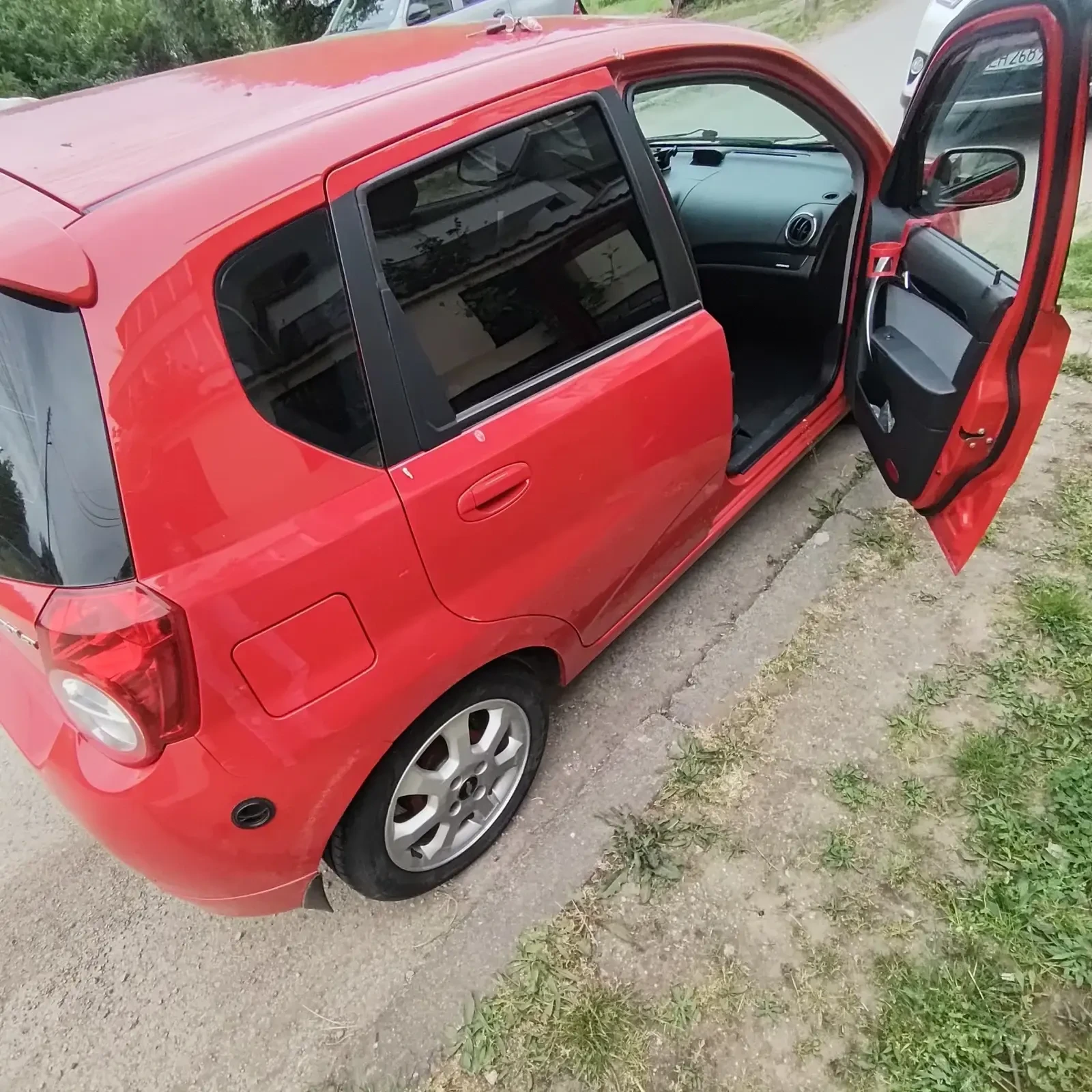 Chevrolet Aveo, снимка 7 - Автомобили и джипове - 54947040