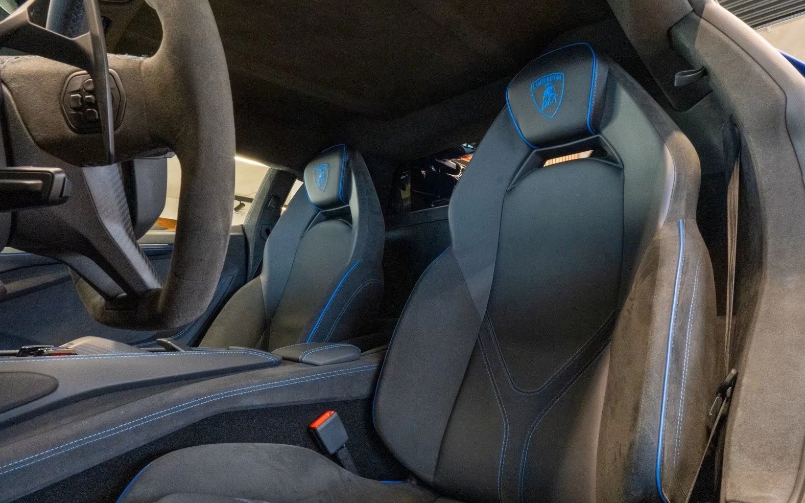 Lamborghini Revuelto V12 , снимка 9 - Автомобили и джипове - 54966612