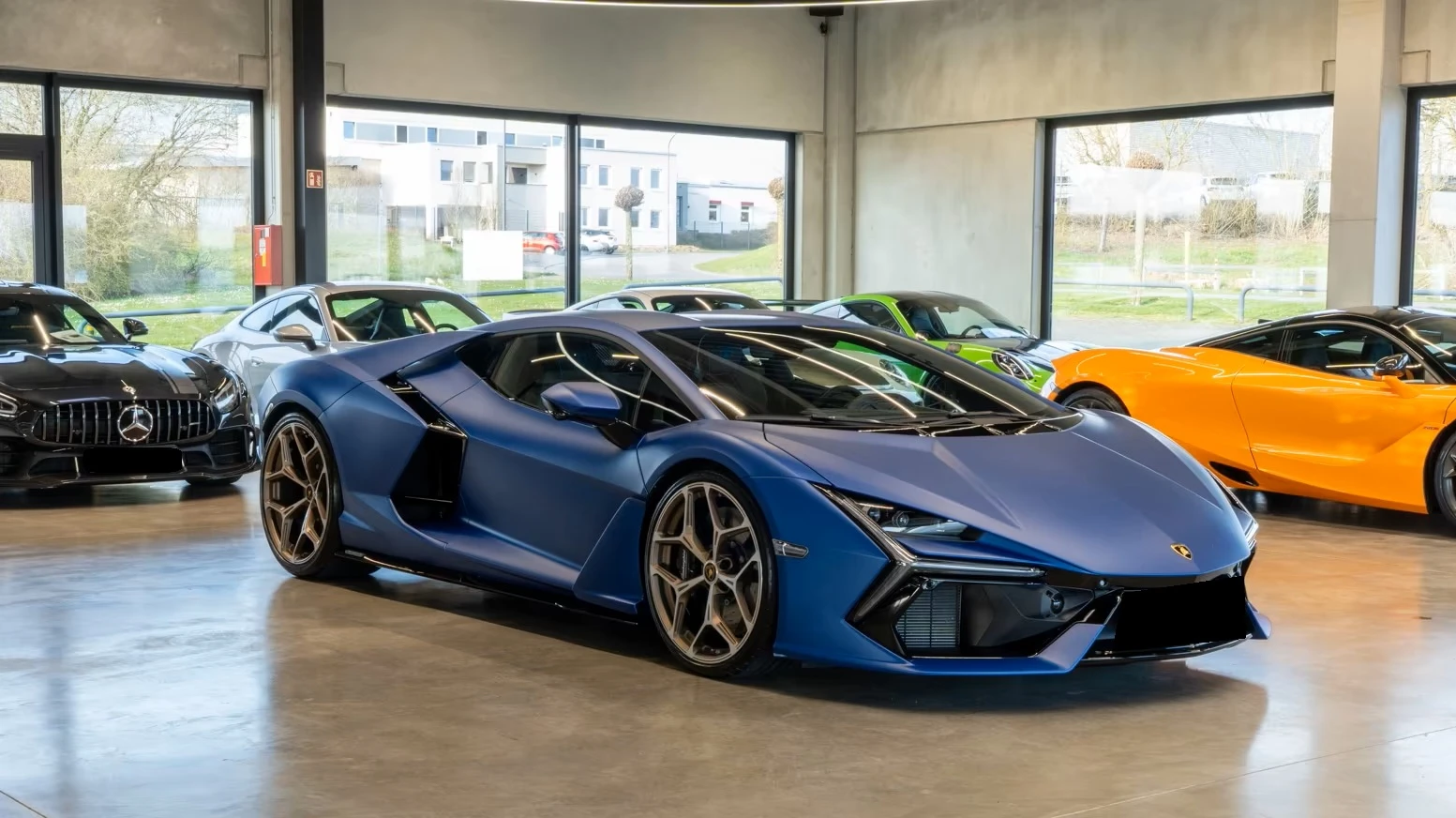 Lamborghini Revuelto V12 , снимка 2 - Автомобили и джипове - 54966612