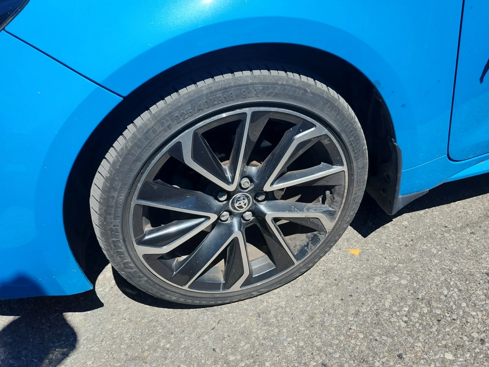 Toyota Corolla MANUAL, снимка 6 - Автомобили и джипове - 55017930