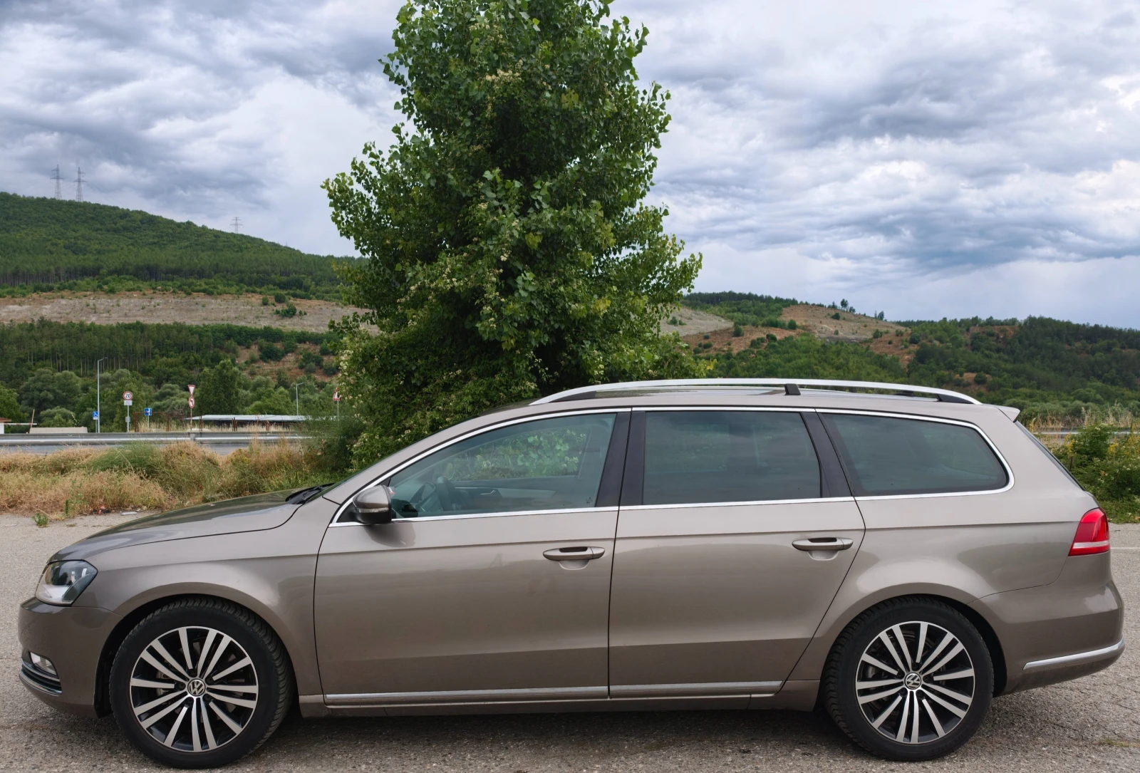 VW Passat 2.0 TDI 4motion, снимка 4 - Автомобили и джипове - 55123489