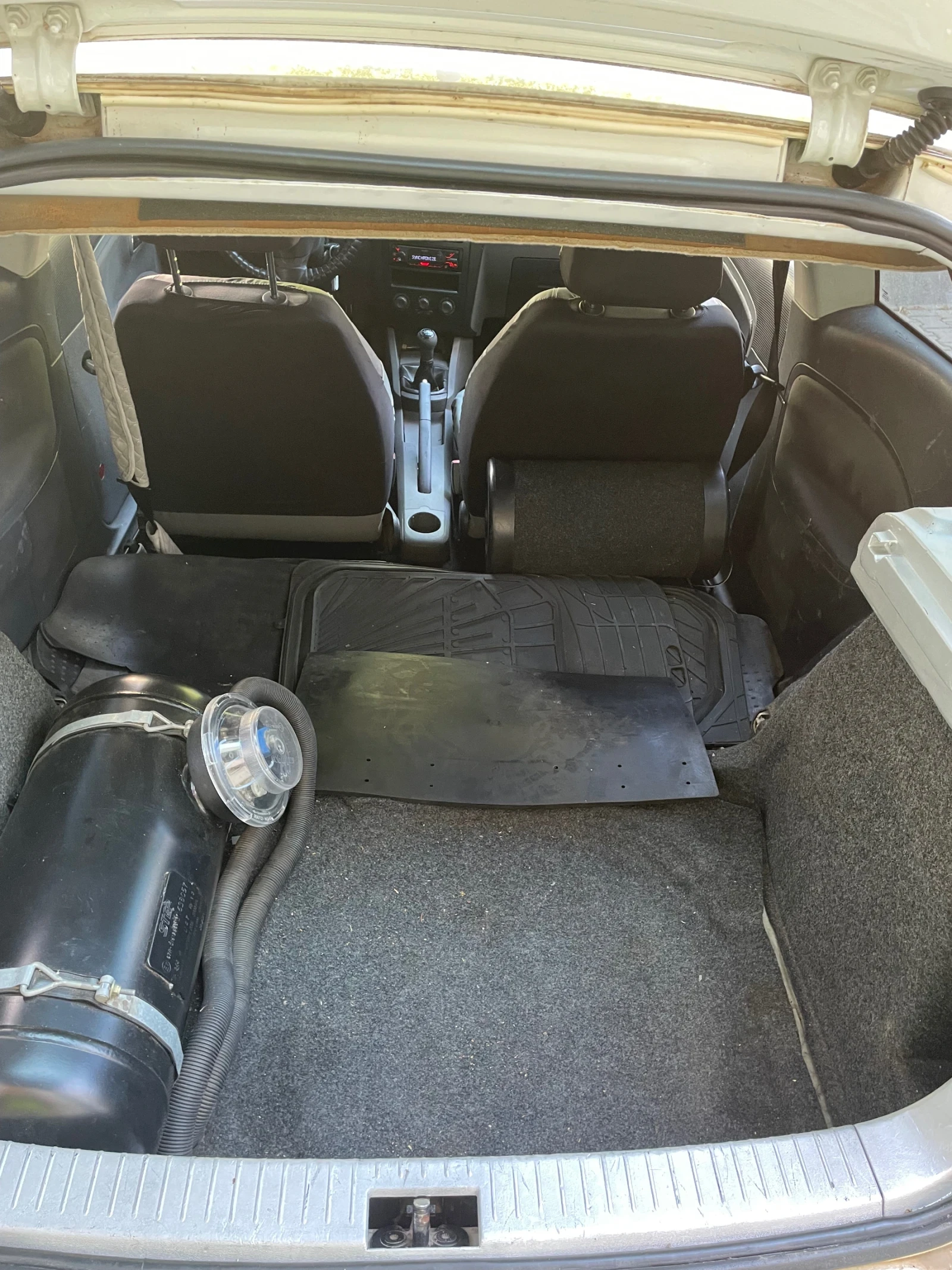 Seat Ibiza 1.2, снимка 10 - Автомобили и джипове - 55510980