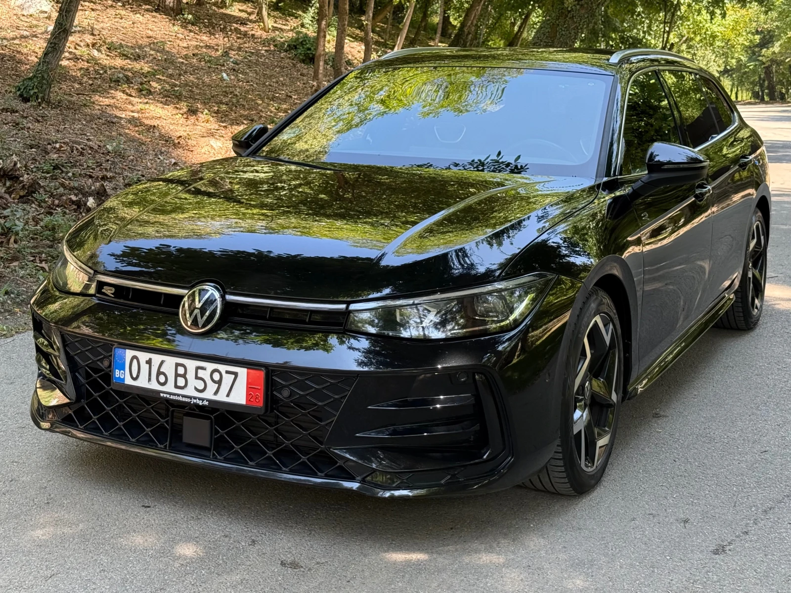 VW Passat 2.0TDI* R-LINE* ГАРАНЦИЯ* IQ* DIST* CAM* FULL