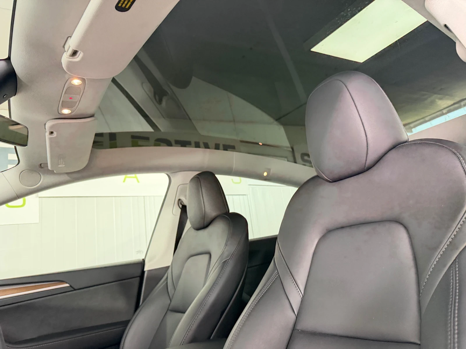 Tesla Model Y 2024 * 23 148km* Dual Motor * Long Range* , снимка 8 - Автомобили и джипове - 55749567