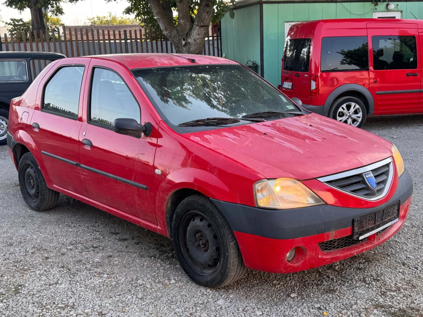 Dacia Logan Дизел, снимка 3 - Автомобили и джипове - 55979269