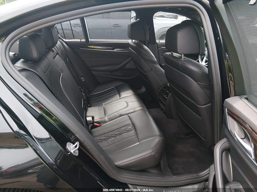 BMW 540 XDRIVE* PREMIUM* КЛИП НА МОТОРА* CARFAX, снимка 12 - Автомобили и джипове - 56152638