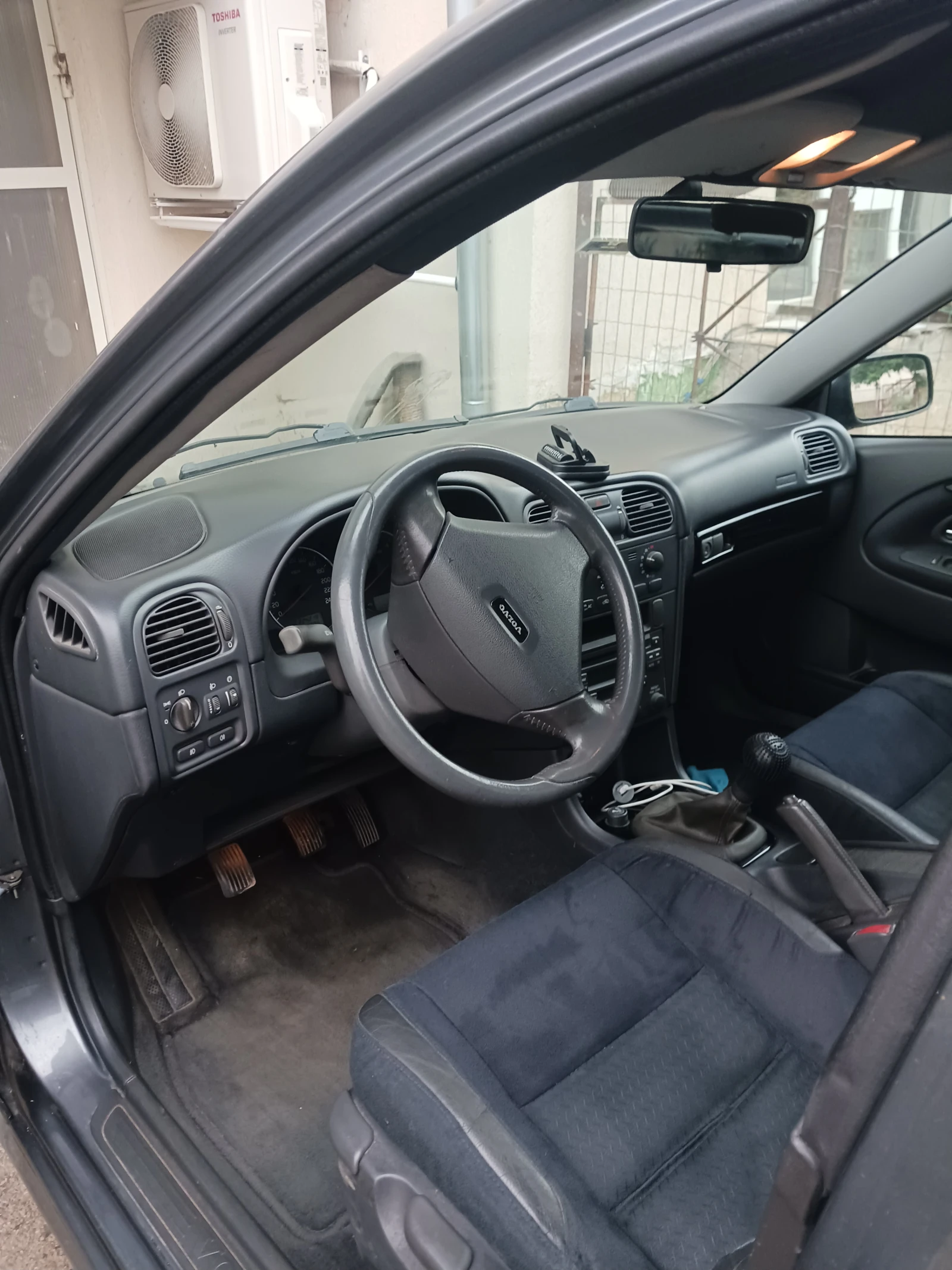 Volvo V40, снимка 8 - Автомобили и джипове - 56568993