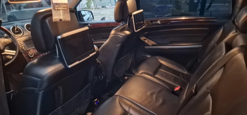 Mercedes-Benz GL 550, снимка 6 - Автомобили и джипове - 52366015