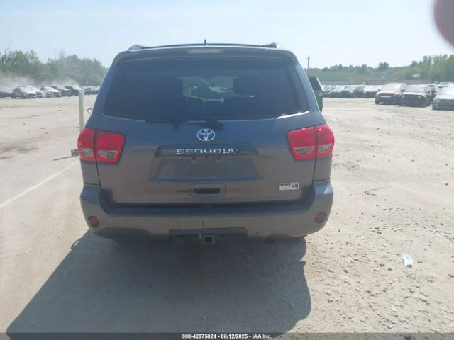 Toyota Sequoia 5.7* V8* ПОДГРЕВ* КАМЕРА* КЕЙЛЕС*  - изображение 8