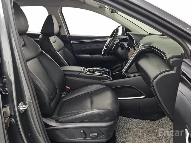 Hyundai Tucson 2.0 Diesel 4WD, снимка 9 - Автомобили и джипове - 55564086