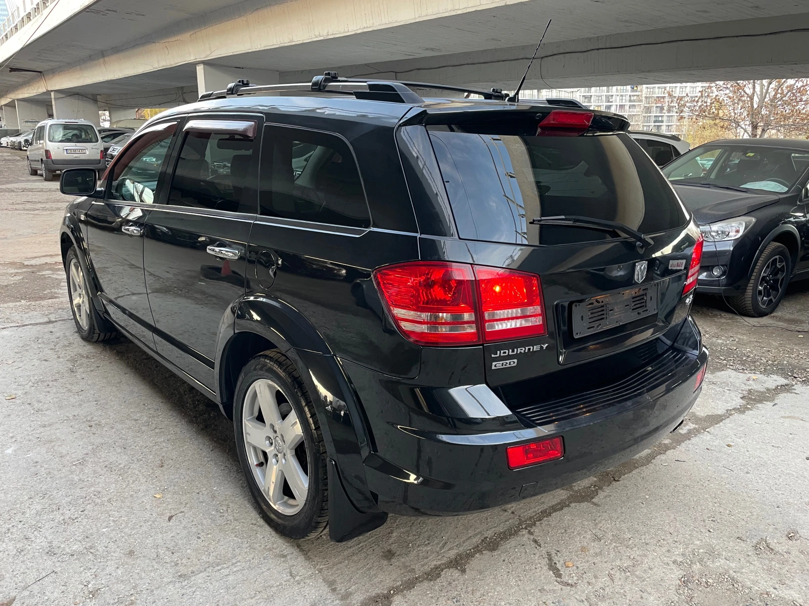 Dodge Journey 2.0CRDI-R/T-NAVI-КАМЕРА-КОЖА-ПОДГРЕВ-FULL- - изображение 7