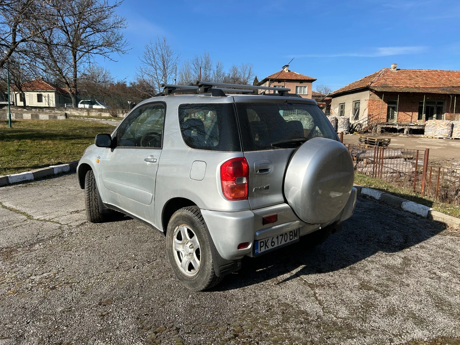 Toyota Rav4 2.0 D4D, снимка 3 - Автомобили и джипове - 53770871