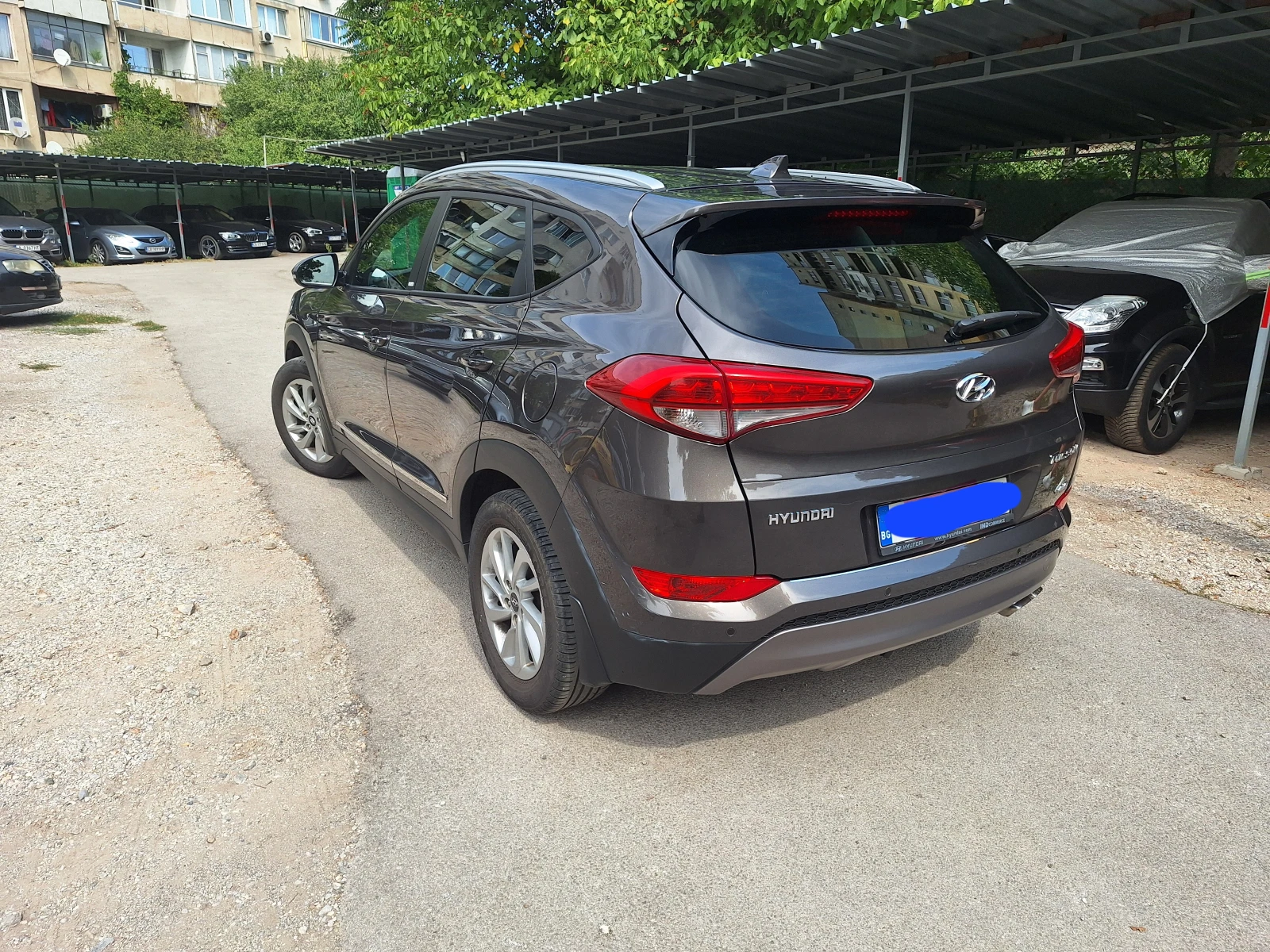 Hyundai Tucson 2.0crdi 4x4, снимка 3 - Автомобили и джипове - 53818683