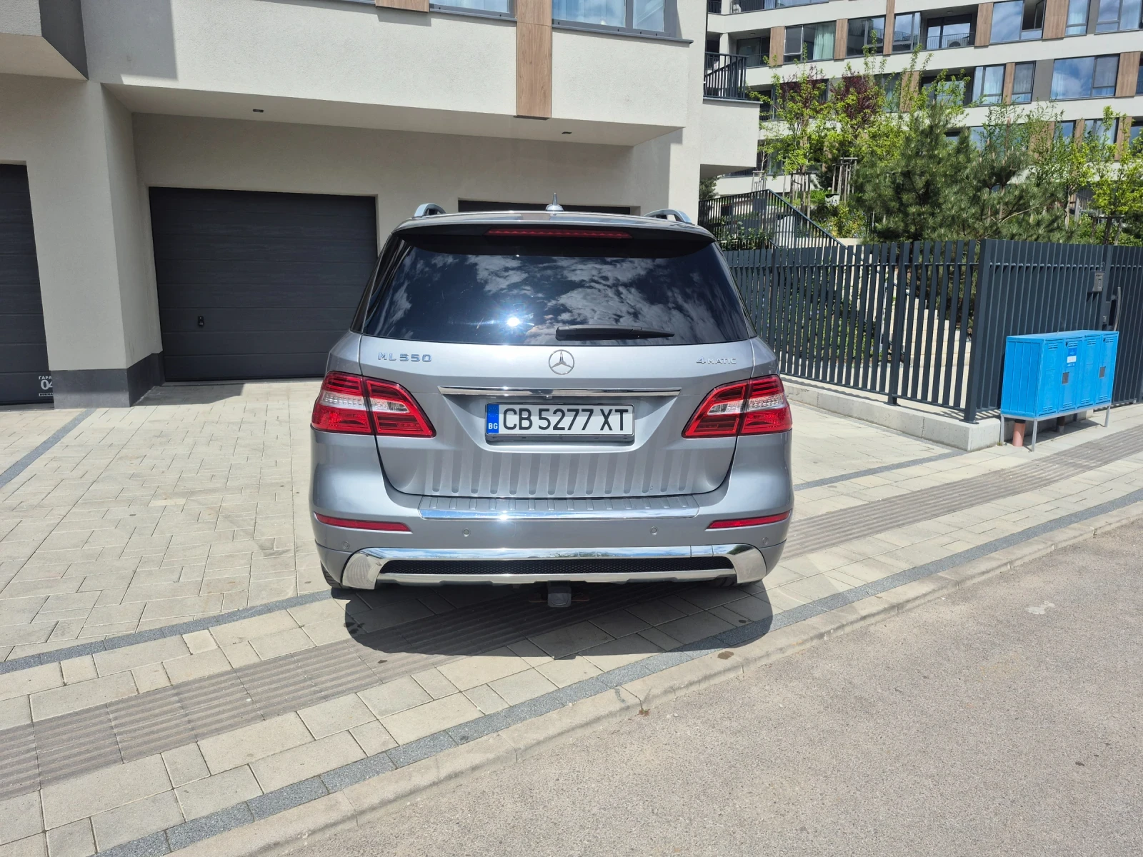 Mercedes-Benz ML 550, снимка 4 - Автомобили и джипове - 54355847