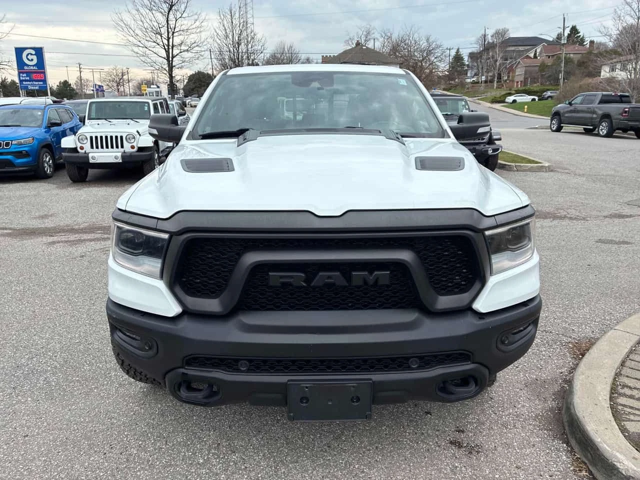 Dodge RAM 1500  | Rebel | HEAD-UP | MEMORY , снимка 2 - Автомобили и джипове - 54608312