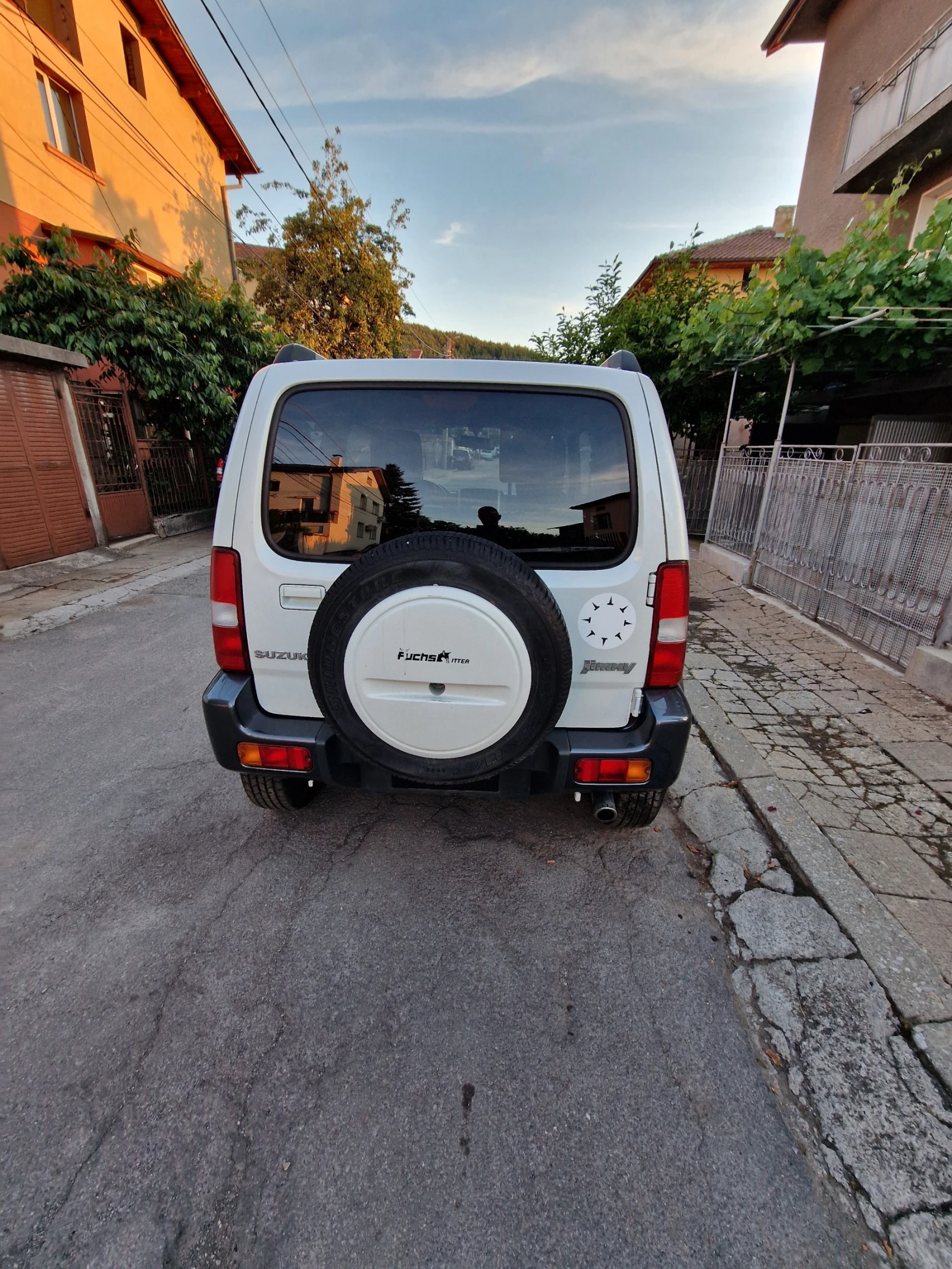Suzuki Jimny 1.3i, снимка 4 - Автомобили и джипове - 54918723