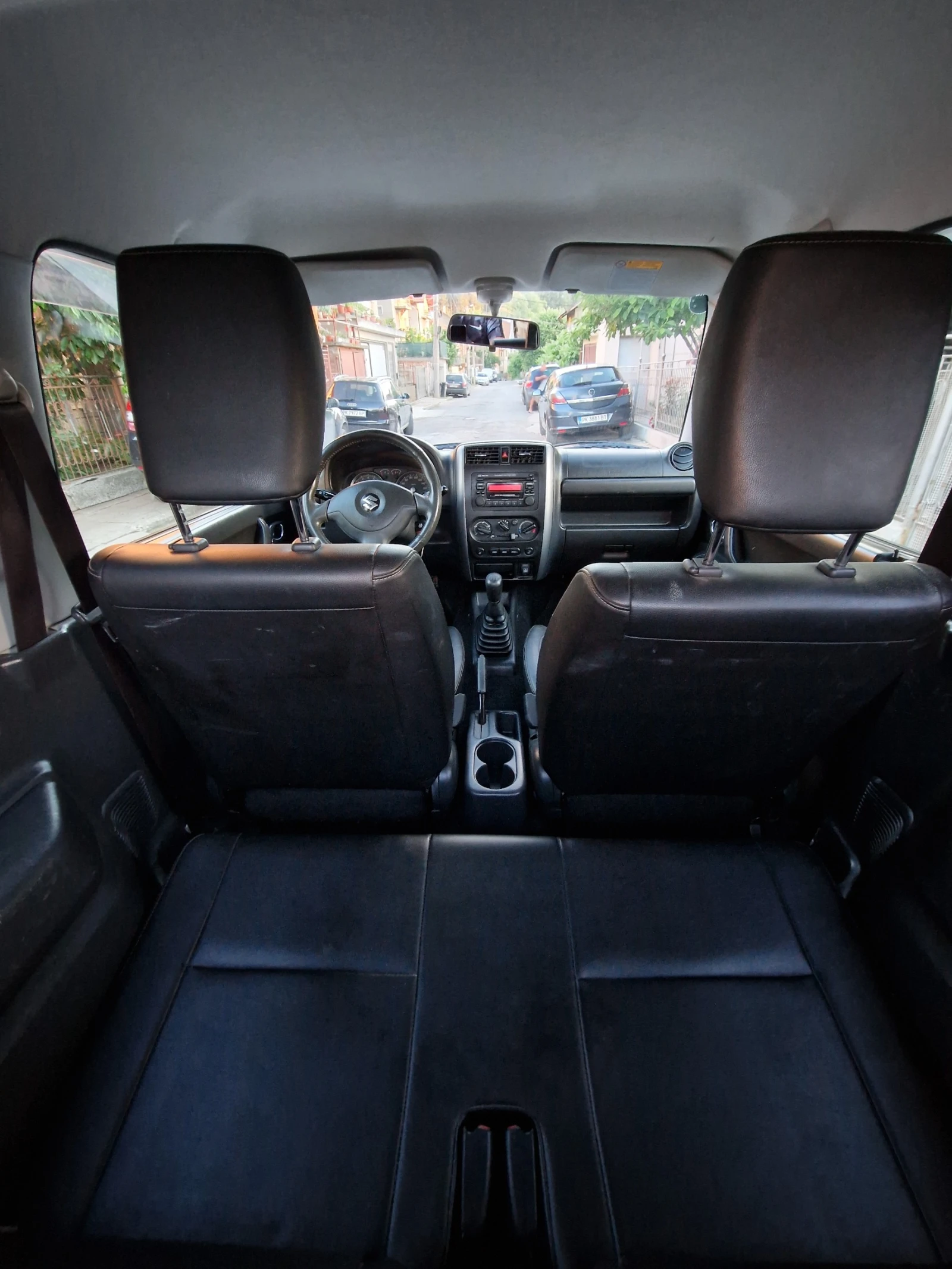 Suzuki Jimny 1.3i, снимка 9 - Автомобили и джипове - 54918723