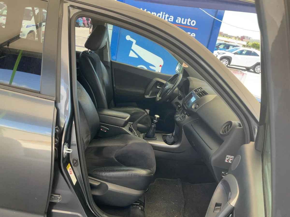 Toyota Rav4 4x4| CROSSOVER| КАМЕРА| FACE , снимка 12 - Автомобили и джипове - 54952707