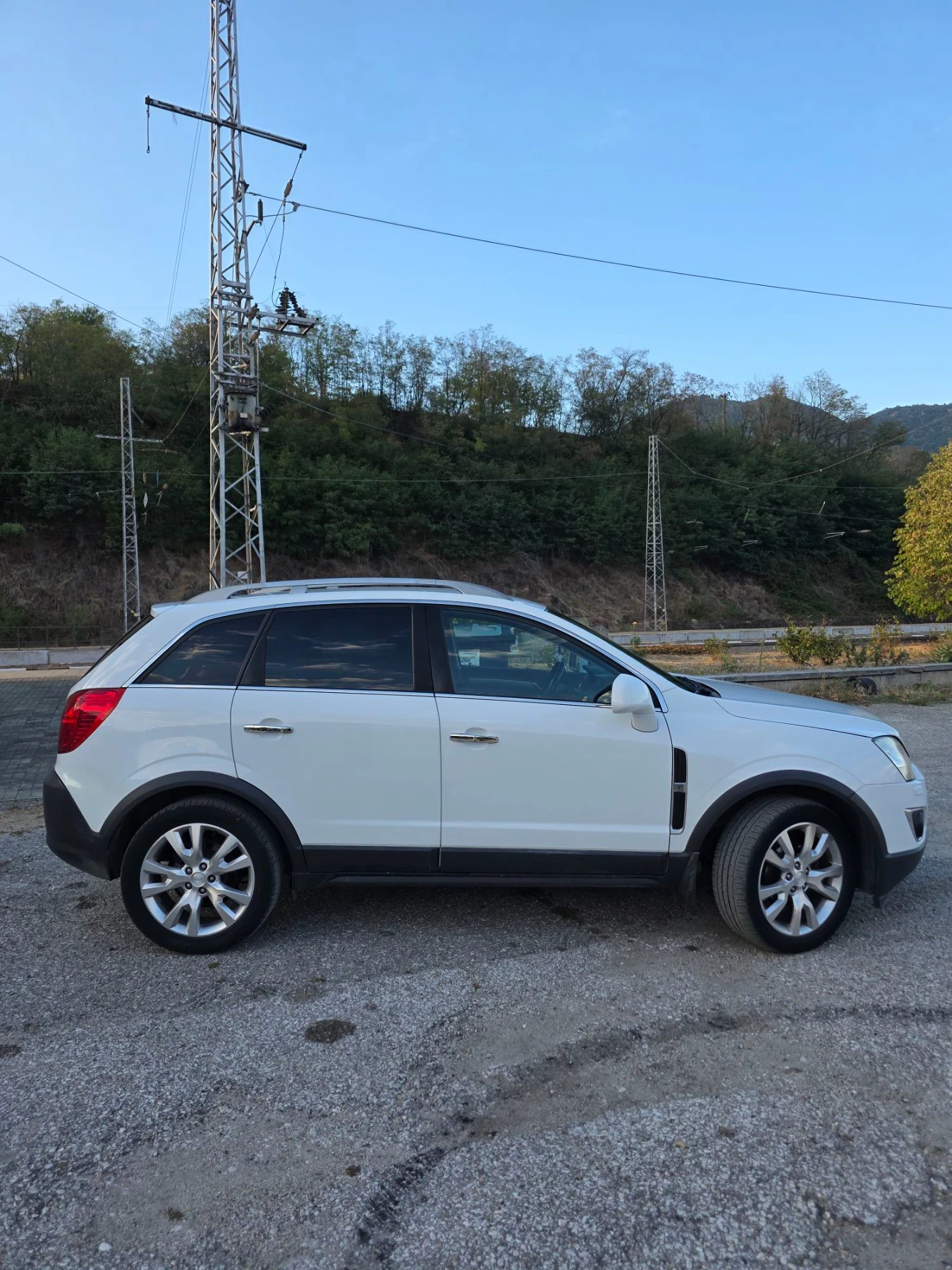 Opel Antara, снимка 4 - Автомобили и джипове - 56179893