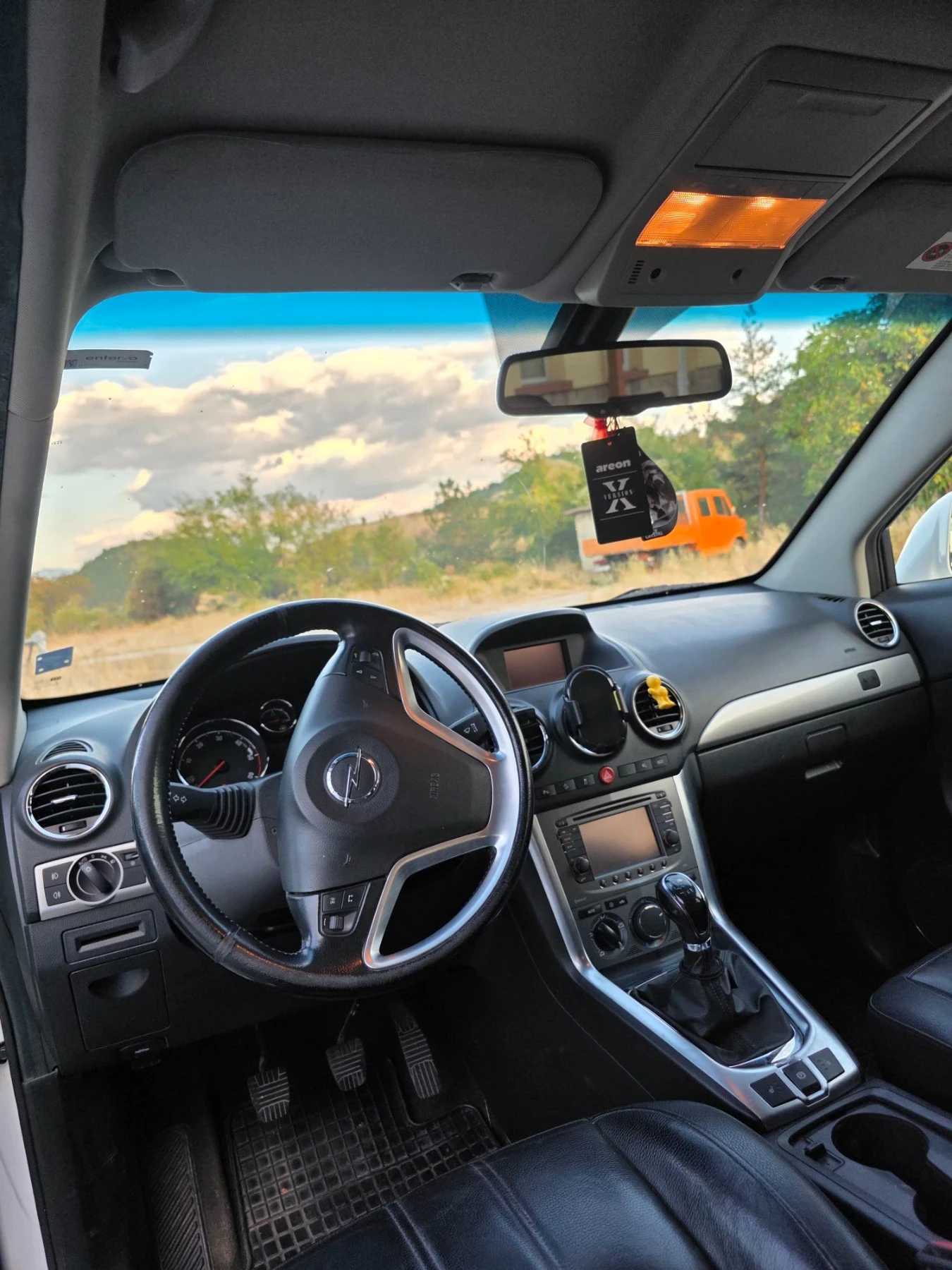 Opel Antara, снимка 9 - Автомобили и джипове - 56179893