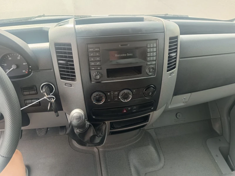 Mercedes-Benz Sprinter 313cdi 7места КЛИМА, снимка 8 - Бусове и автобуси - 49402659