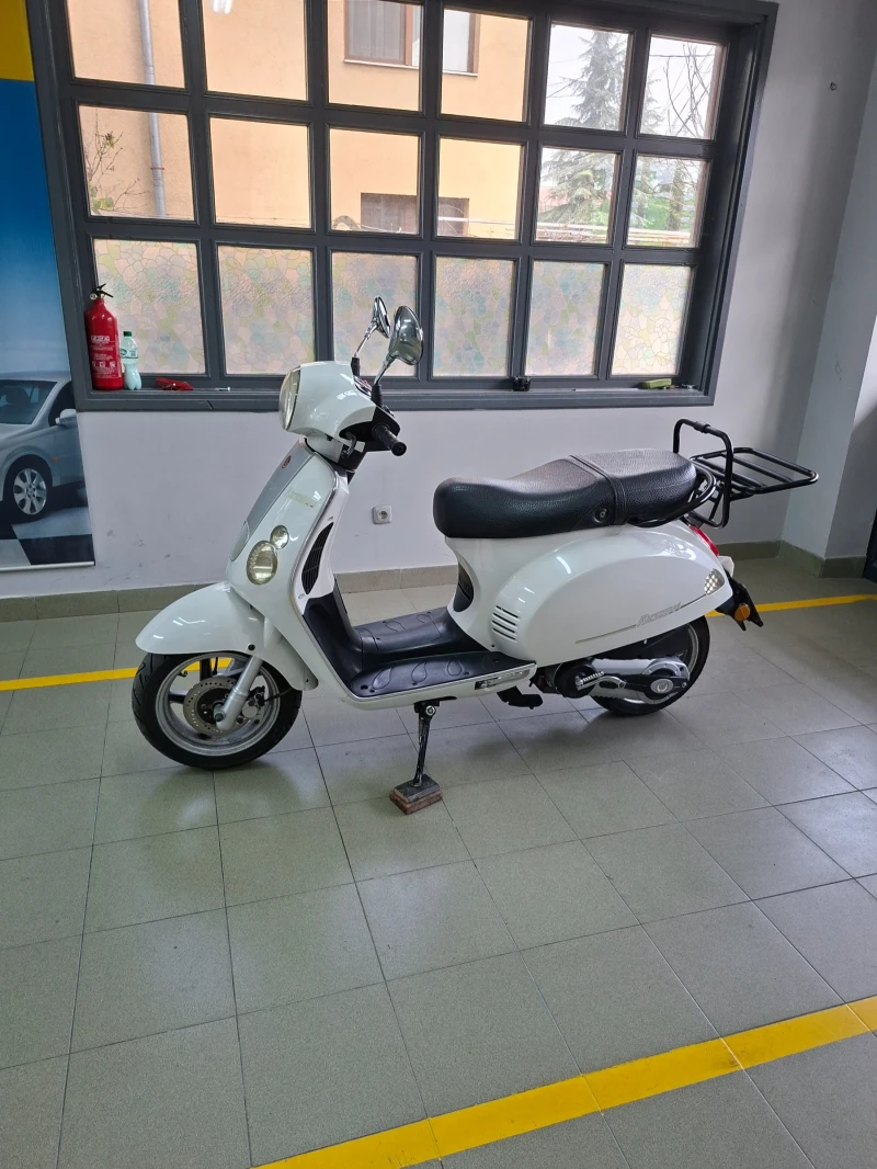 Moto Morini 125 Скутер, снимка 8 - Мотоциклети и мототехника - 52724759