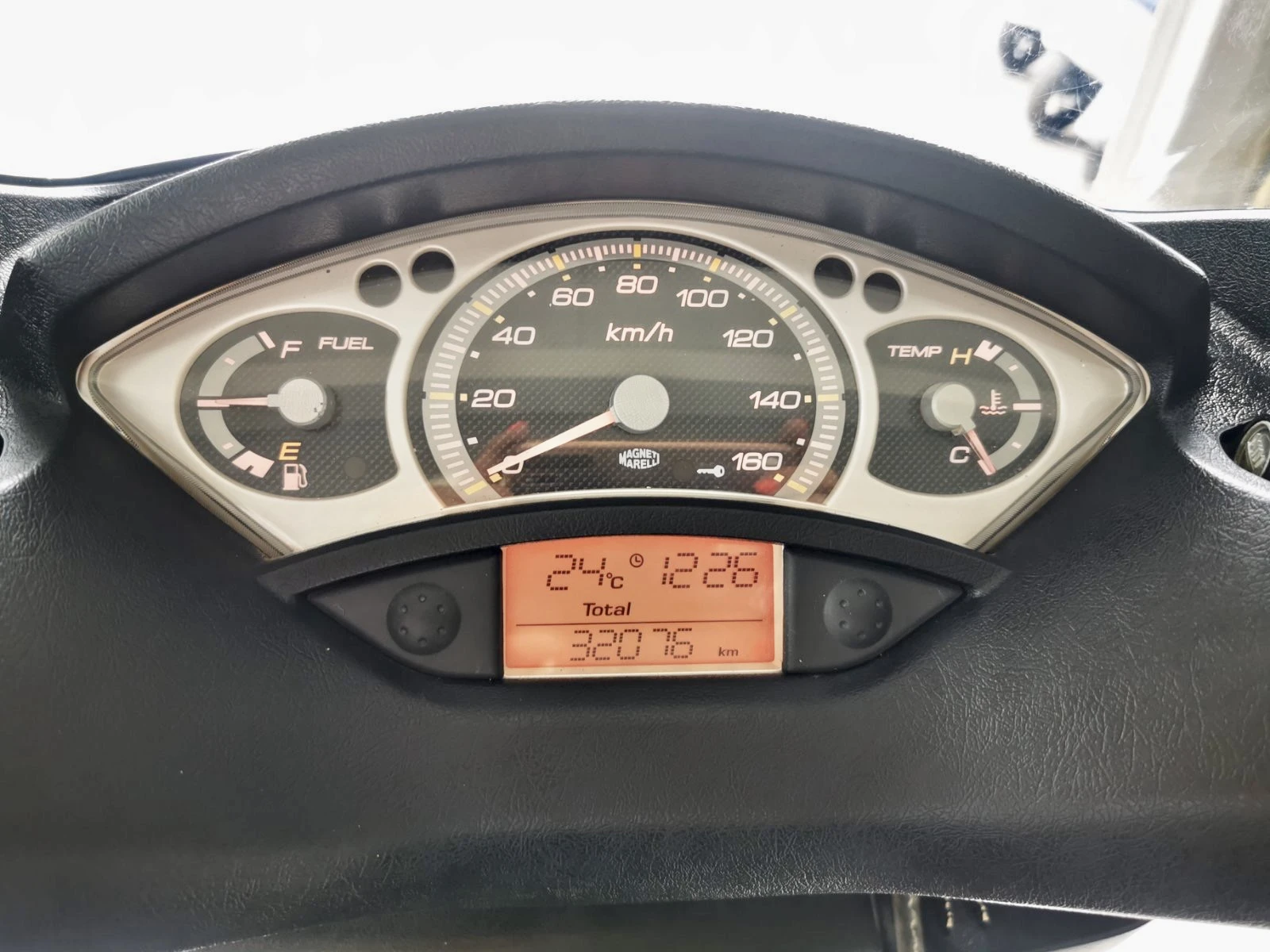 Yamaha X-max 250i 2010г. - изображение 2