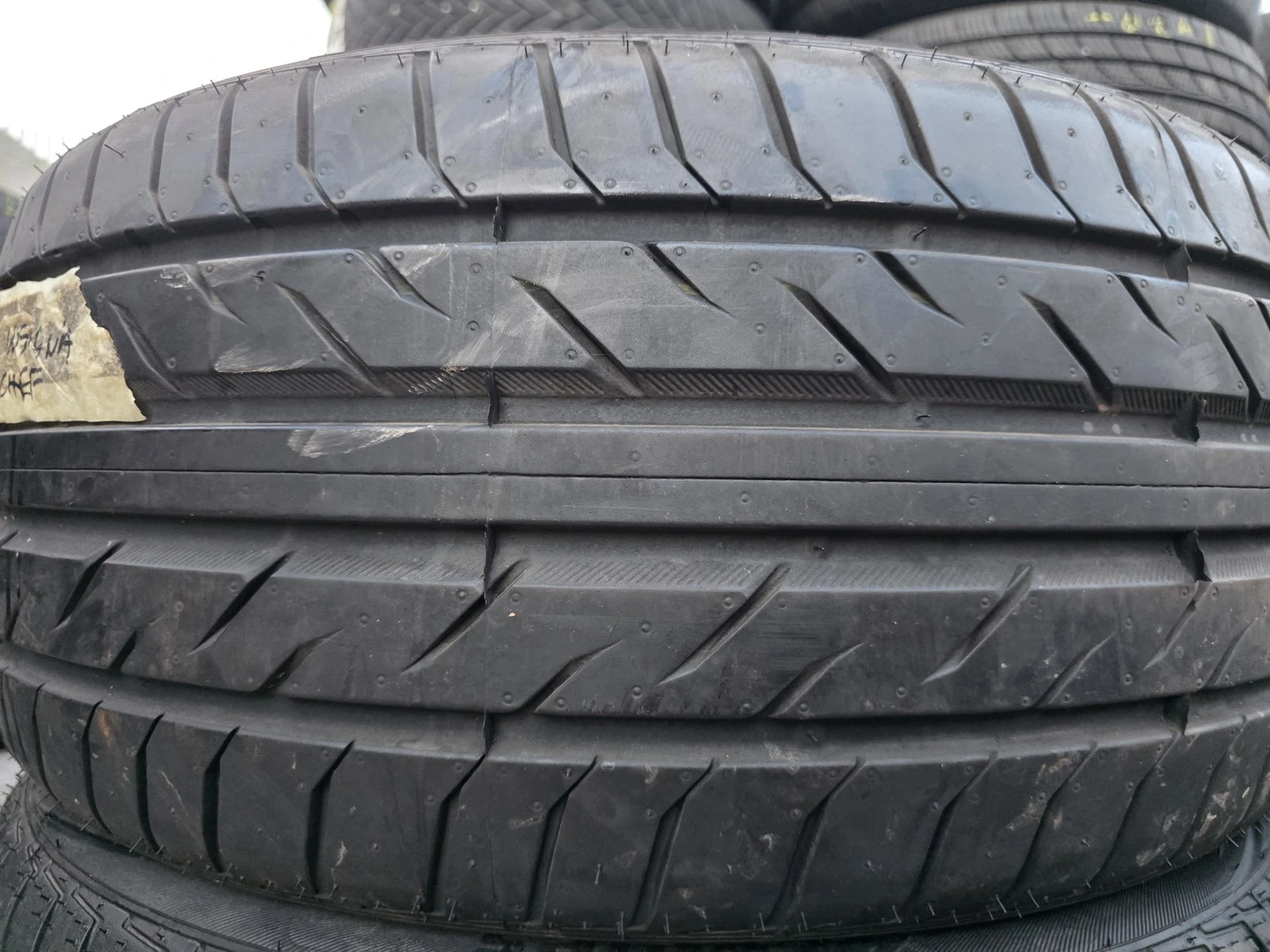 Гуми Летни 245/35R20