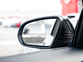 Mercedes-Benz C 300 AMG LINE/DISTRONIC/Pano/Navigation /360 Camera/, снимка 12