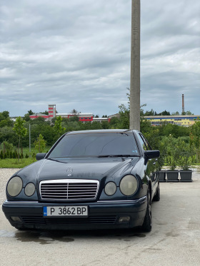 Mercedes-Benz E 250 W210, снимка 1 - Автомобили и джипове - 45449808
