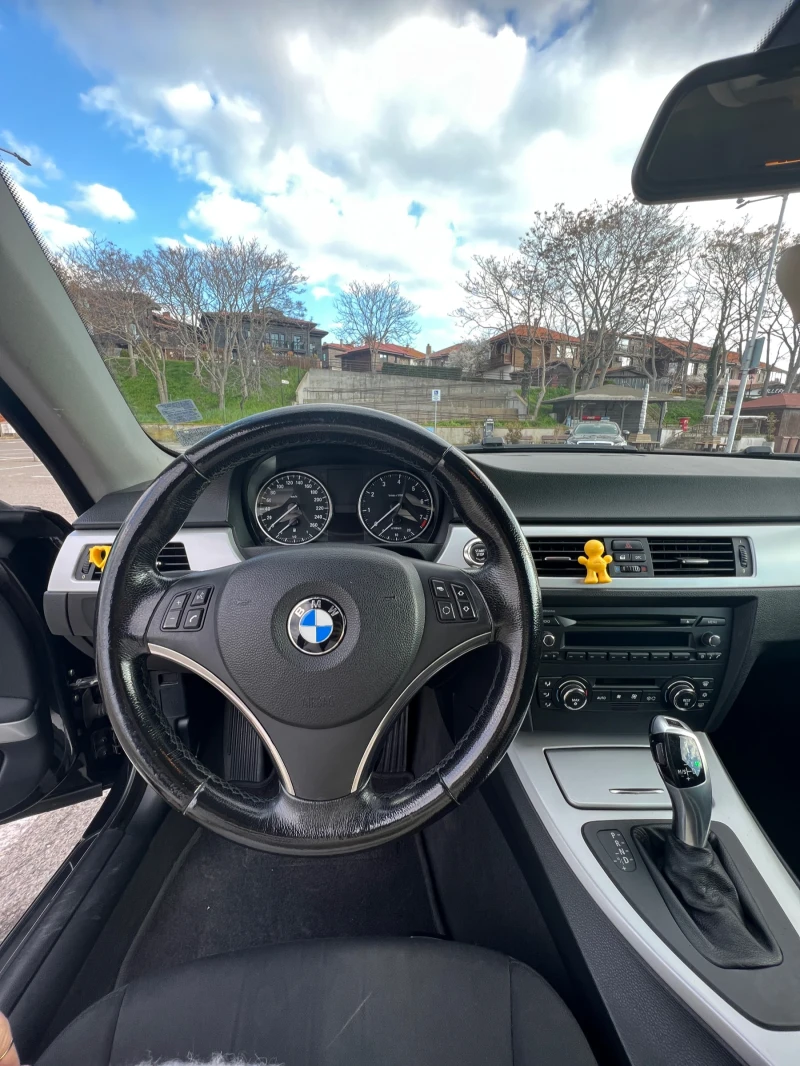 BMW 320, снимка 8 - Автомобили и джипове - 45082205