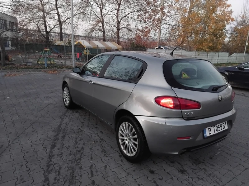 Alfa Romeo 147 1.6 T.Spark, снимка 5 - Автомобили и джипове - 47843357