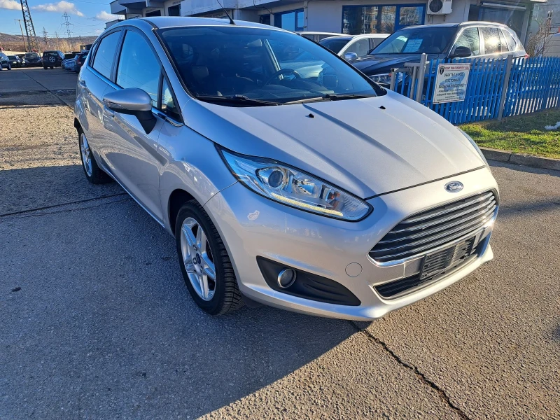 Ford Fiesta, снимка 1 - Автомобили и джипове - 48687338