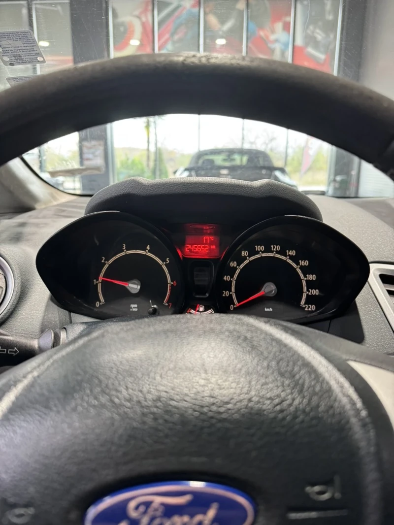 Ford Fiesta 1.5 ГАЗ/БЕНЗИН, снимка 11 - Автомобили и джипове - 52485312