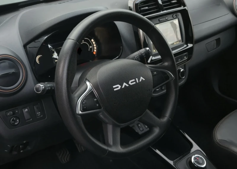 Dacia Spring EXTREME 65 12.2023г, снимка 6 - Автомобили и джипове - 53043877
